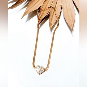 Diamond heart necklace A154